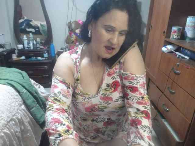 jazmin-mature webcam