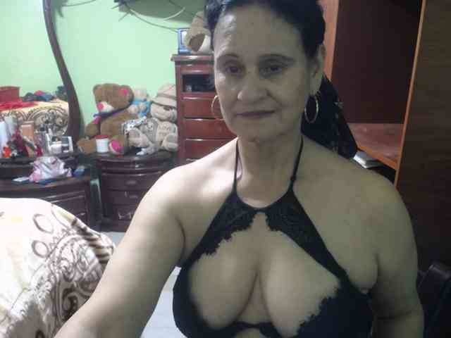 jazmin-mature webcam