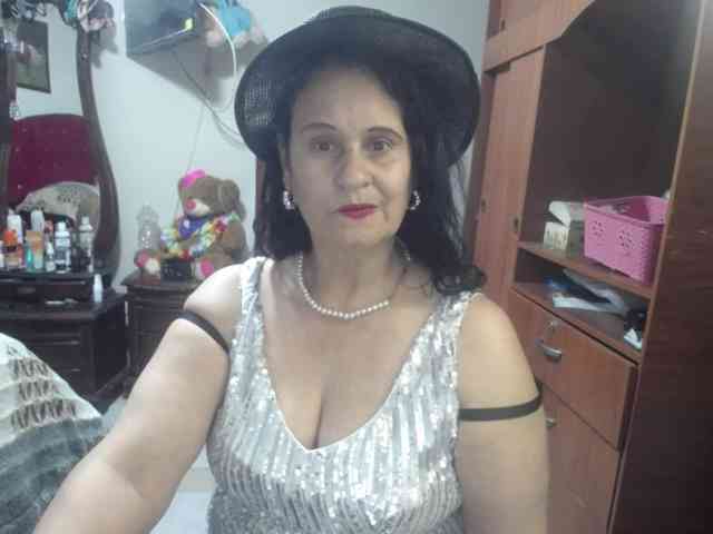 jazmin-mature webcam