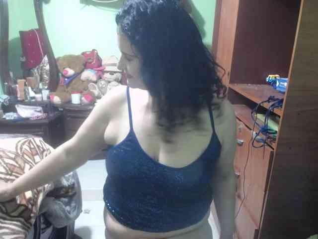 jazmin-mature webcam