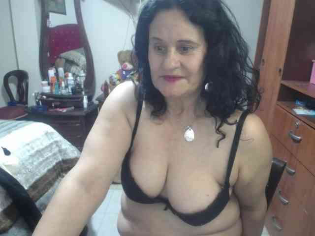 jazmin-mature webcam