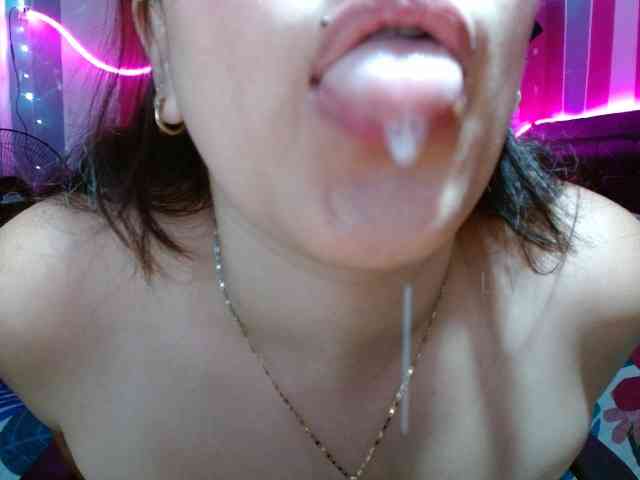 Karoline-lov3 webcam