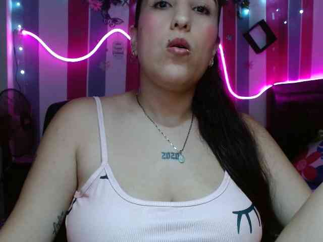 Karoline-lov3 webcam