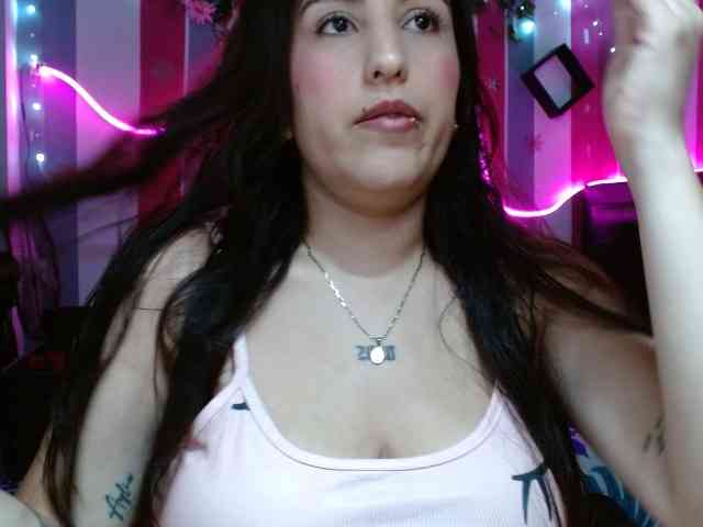 Karoline-lov3 webcam