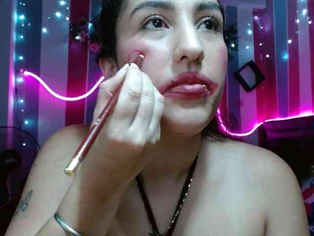 Karoline-lov3 webcam