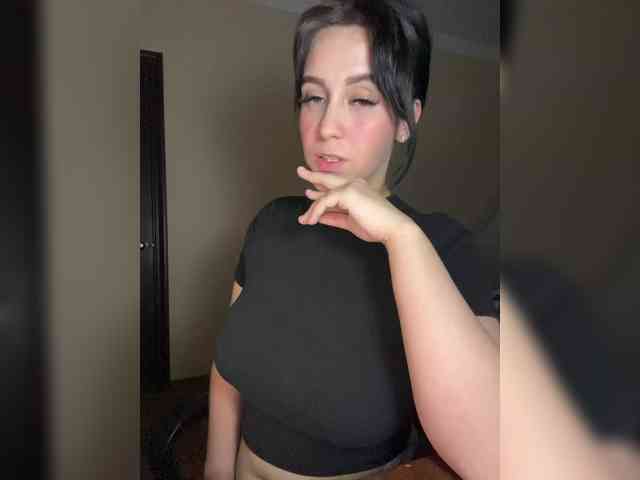 LinaMinn webcam