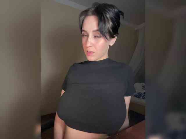LinaMinn webcam