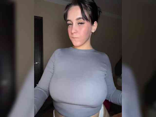 LinaMinn webcam