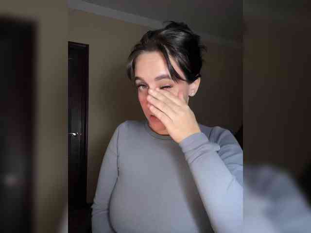 LinaMinn webcam