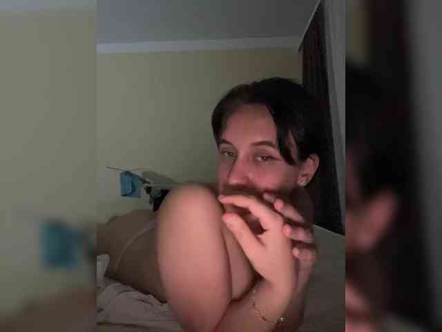 Zaykaaa11 webcam