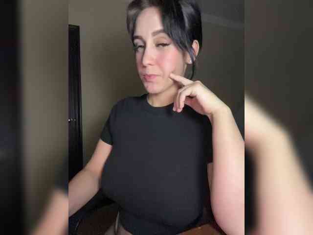LinaMinn webcam