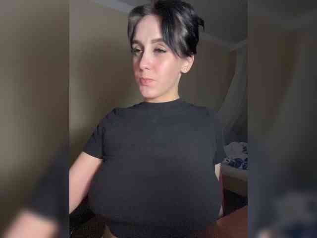 LinaMinn webcam