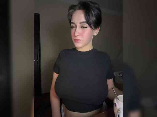 LinaMinn webcam