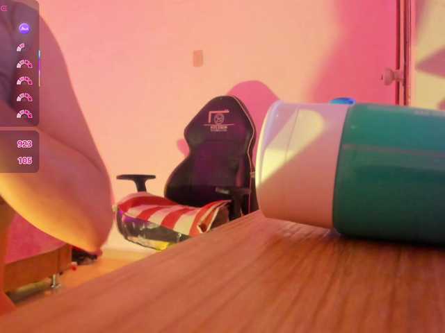 Laylafoxy-tay's BongaCams show and profile