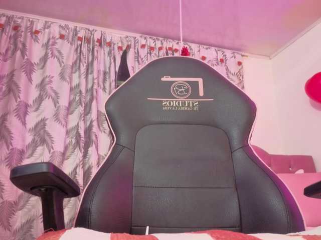 Laylafoxy-tay's BongaCams show and profile