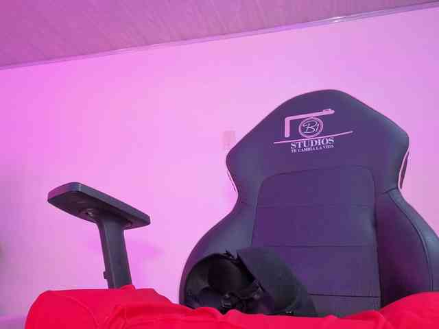Laylafoxy-tay webcam