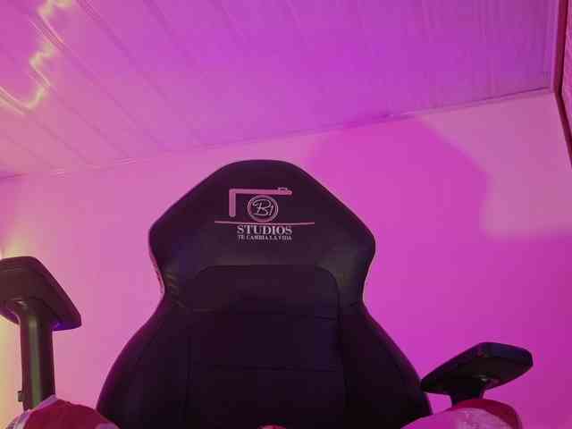 Laylafoxy-tay webcam