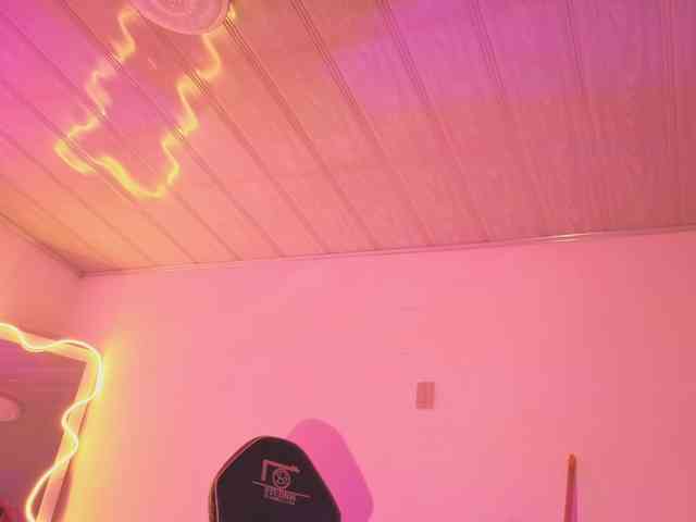 Laylafoxy-tay webcam