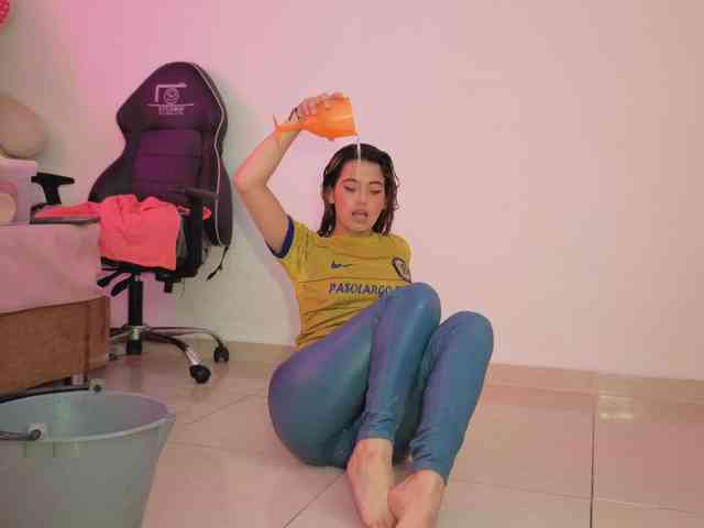 Laylafoxy-tay Laylafoxy-tay