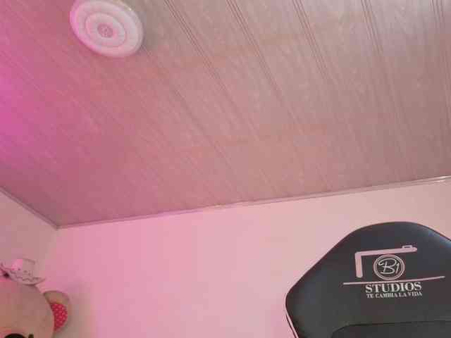 Laylafoxy-tay Laylafoxy-tay