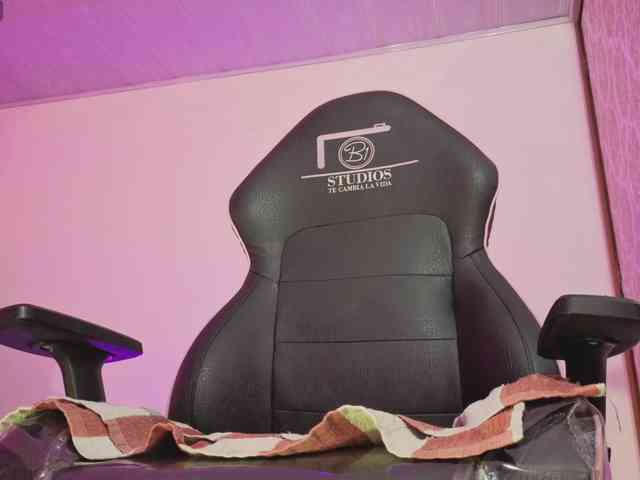 Laylafoxy-tay webcam