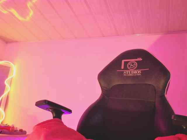 Laylafoxy-tay webcam