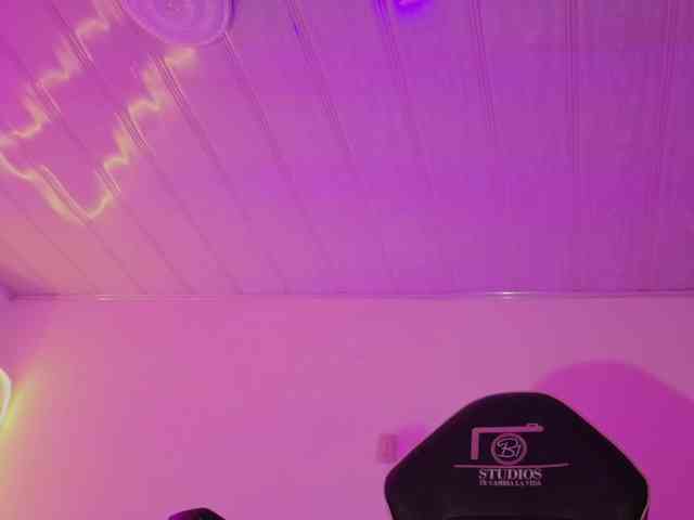 Laylafoxy-tay webcam