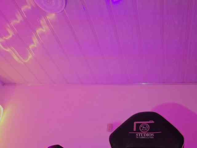 Laylafoxy-tay webcam