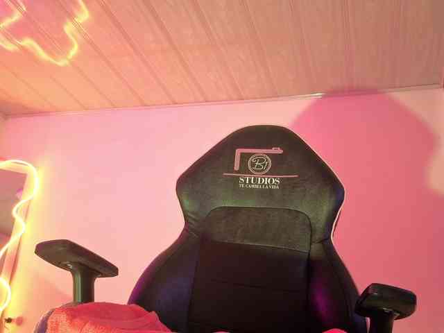 Laylafoxy-tay webcam