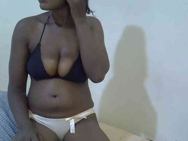 amber-cutie webcam