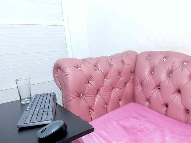 MiaaSmall webcam