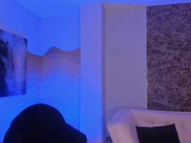 AlanaCraft's BongaCams show and profile