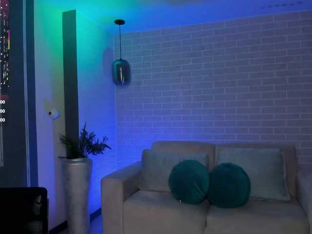 AlanaCraft's BongaCams show and profile