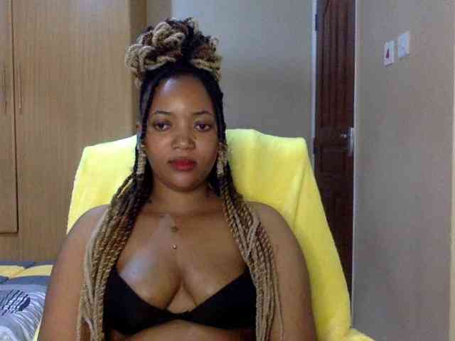 Queensophie22 webcam