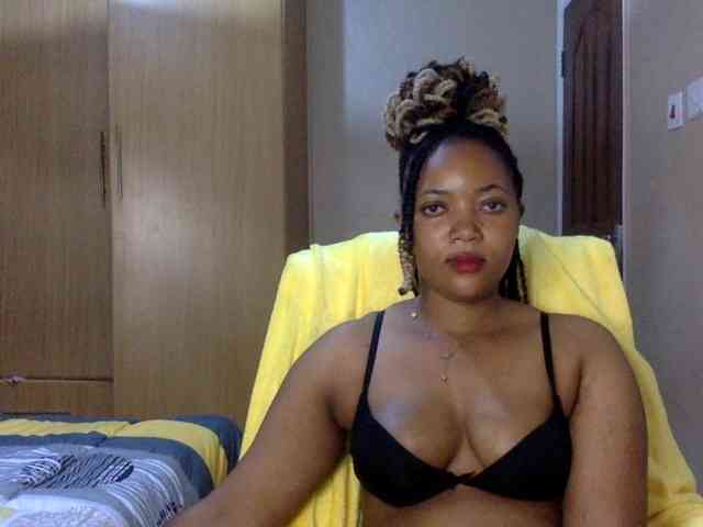 Queensophie22 webcam