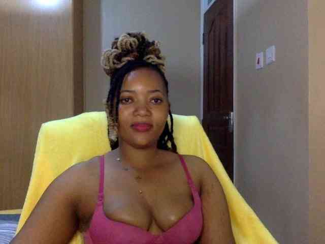 Queensophie22 webcam
