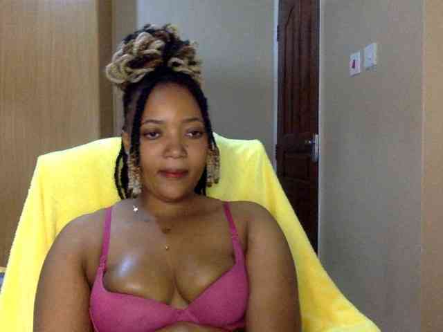 Queensophie22 webcam