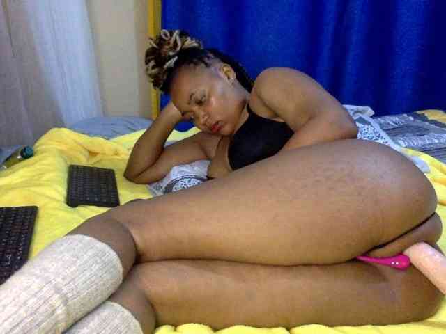 Queensophie22 webcam