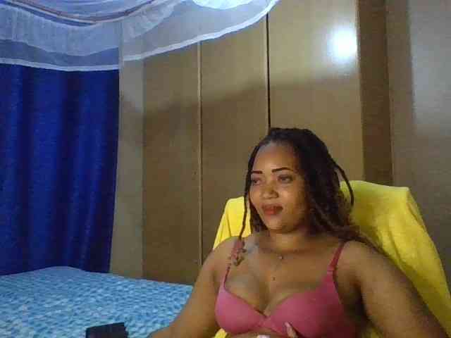 Queensophie22 webcam