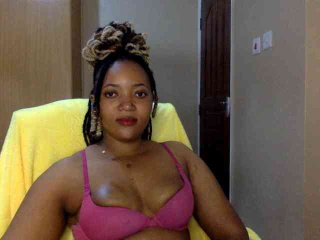 Queensophie22 webcam