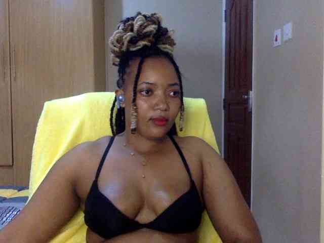 Queensophie22 webcam