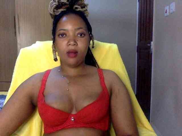 Queensophie22 webcam