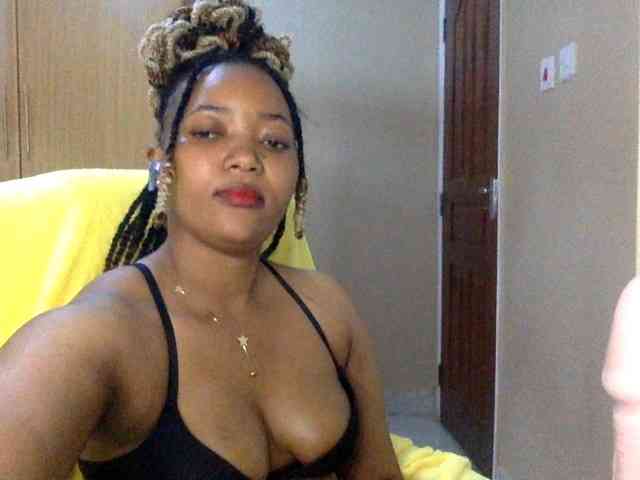 Queensophie22 webcam