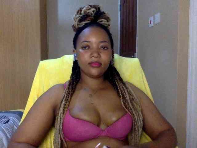 Queensophie22 webcam
