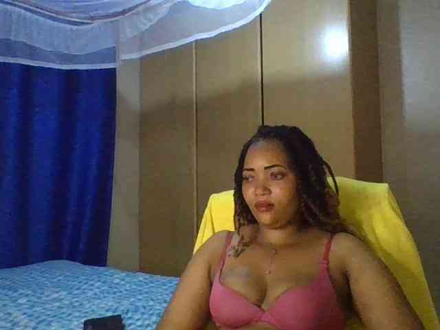 Queensophie22 webcam
