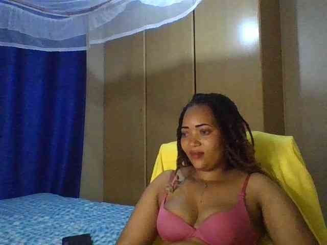 Queensophie22 webcam