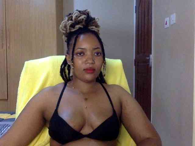 Queensophie22 webcam