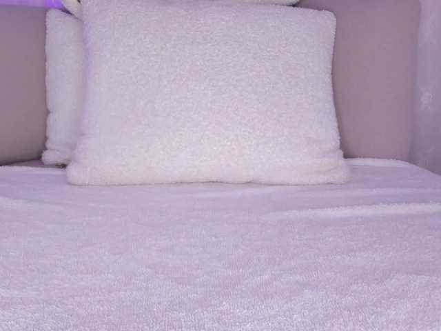 cutte-hanna18's BongaCams show and profile