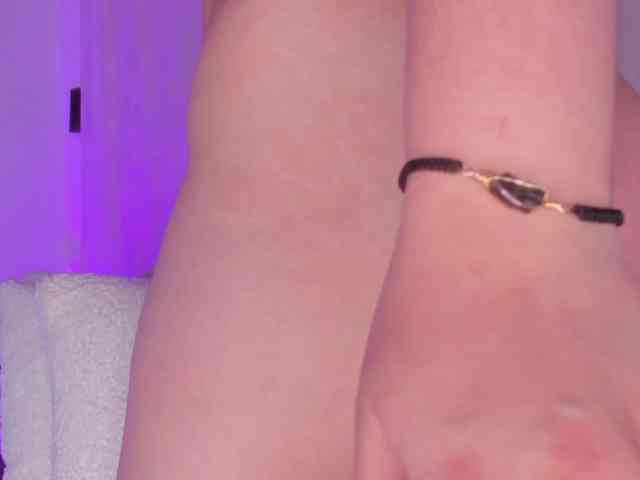 cutte-hanna18 webcam