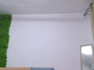 EmilyxJames Porn Show